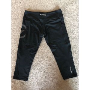 Virus Pants - Virus Crop Compression Pant L Virus Pants - Virus Crop Compression Pant L